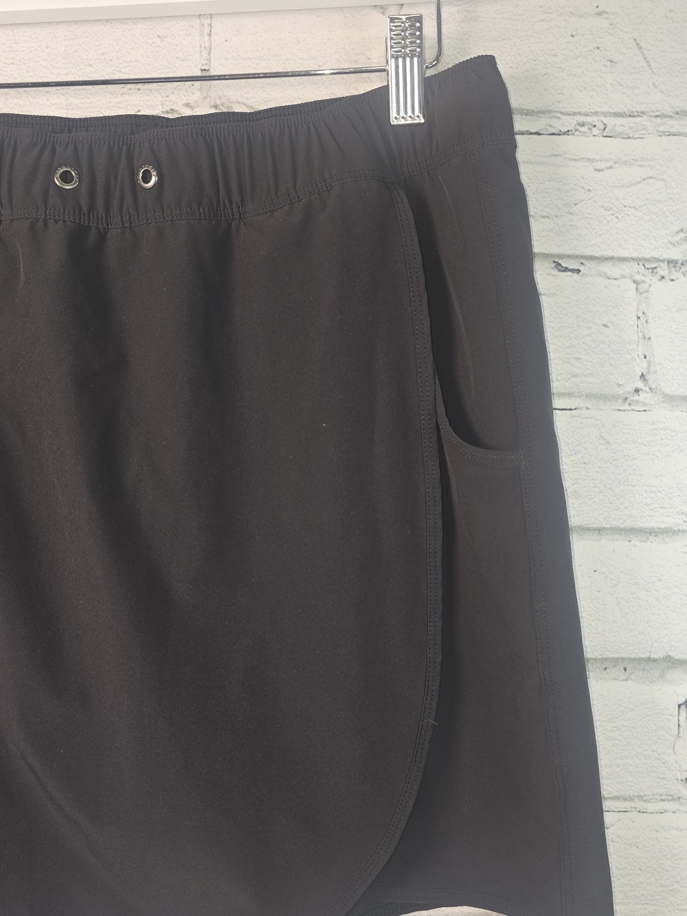 PATAGONIA FLEETWITH SKORT BLACK ACTIVEWEAR WRAP POCKETS CINCH WAIST WOMENS M - Picture 3 of 7